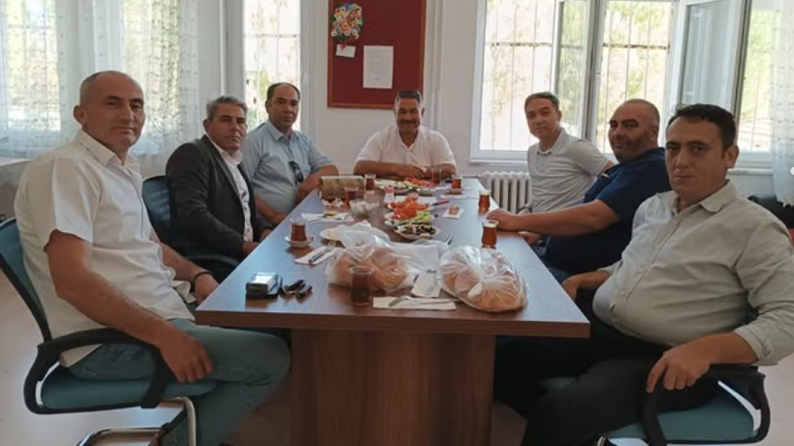 Muhtarlarımız ile İstişare Toplantısı Gerçekleştirdik